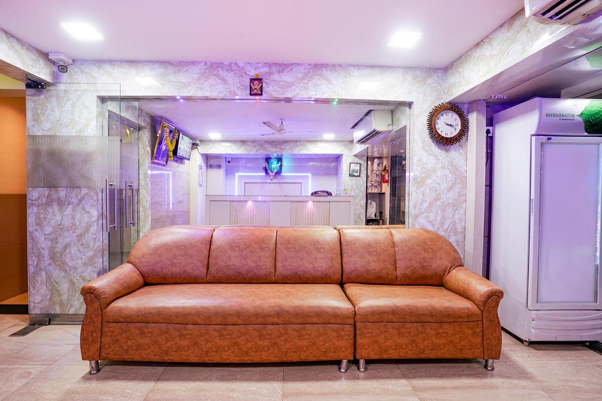 Fabhotel Everest Vashi Экстерьер фото