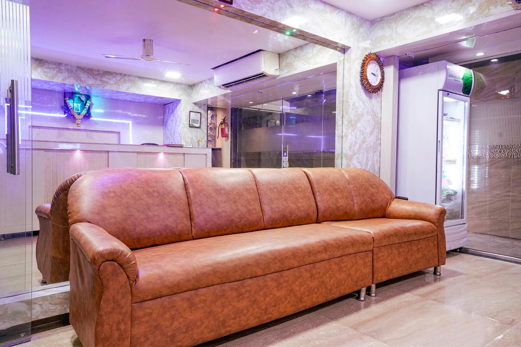 Fabhotel Everest Vashi Экстерьер фото